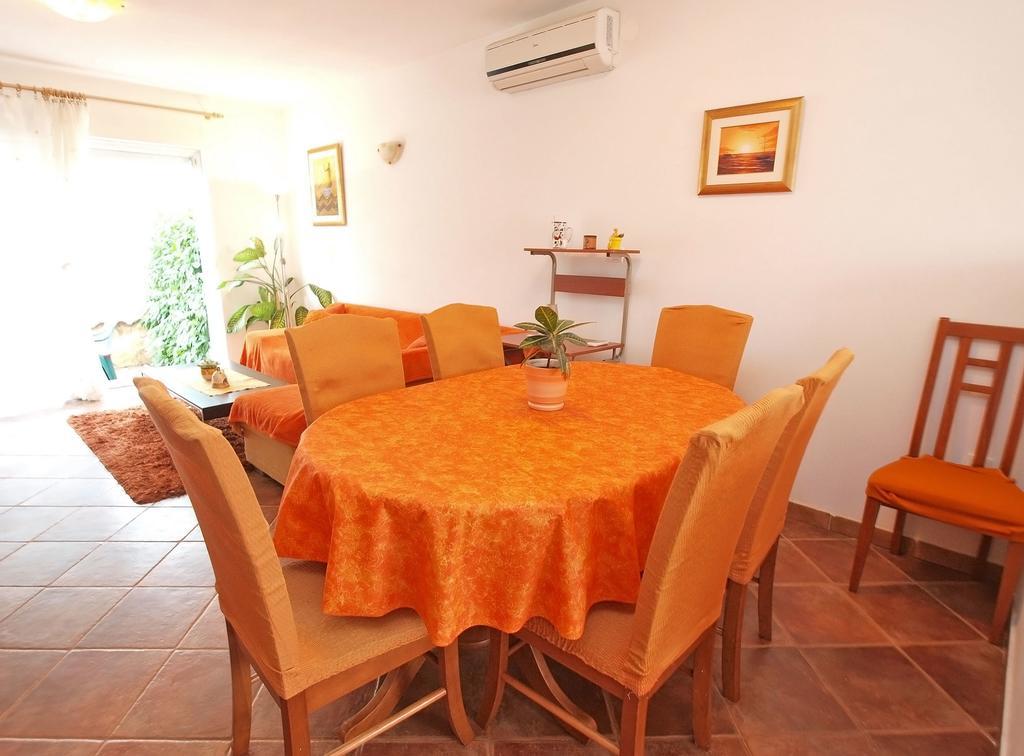 Apartment With 4 Bedrooms 446 Fažana Eksteriør billede
